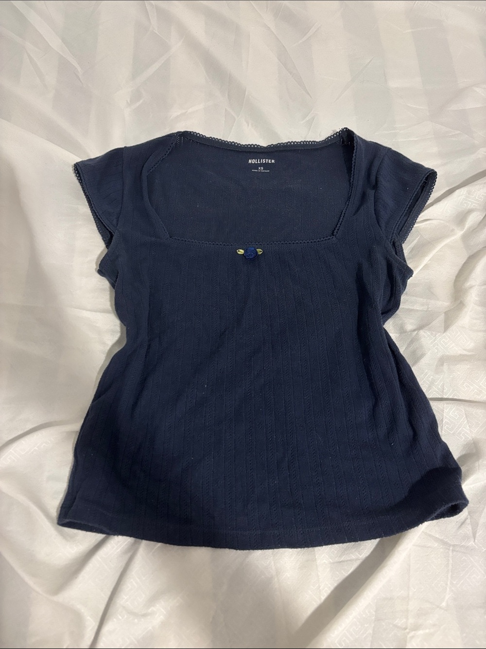 Navy blue hollister top with flower
